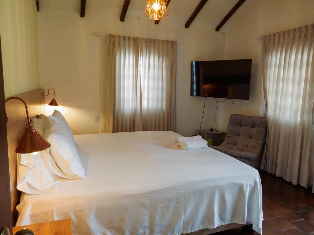 Hotel Boutique La Casa De Piedra 卡利 外观 照片
